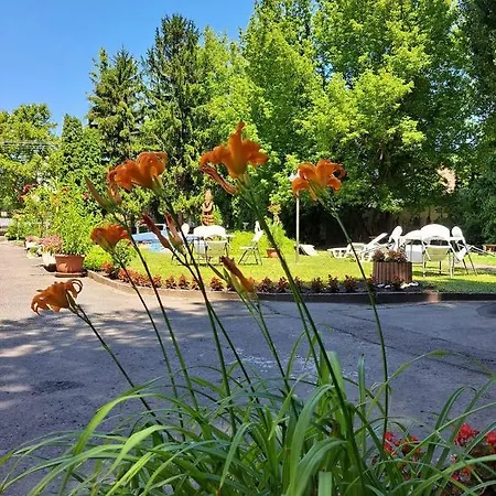 Balaton Panzio Frühstückspension 3*