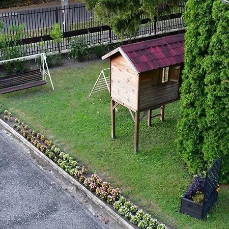 Bed and Breakfast Balaton Panzio 3*