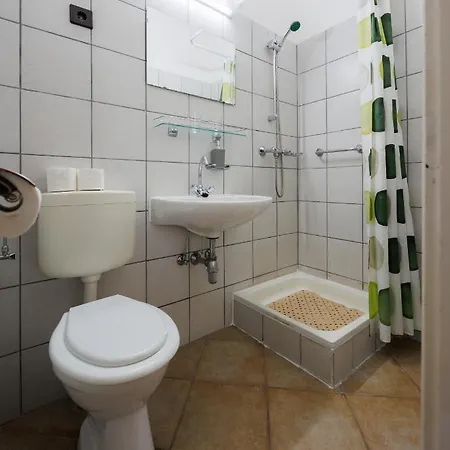 ベッド・アンド・ブレックファスト Balaton Panzio