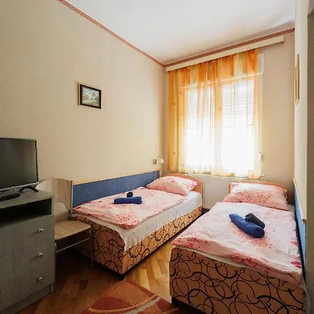 Balaton Panzio Bed and Breakfast Σίοφοκ