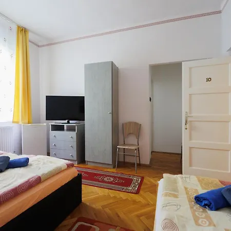 Balaton Panzio B&B 시오포크