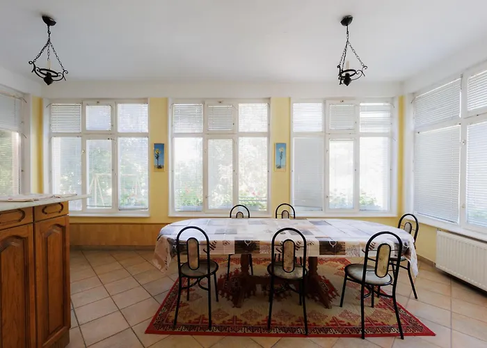 Balaton Panzio Nocleg ze śniadaniem 3*
